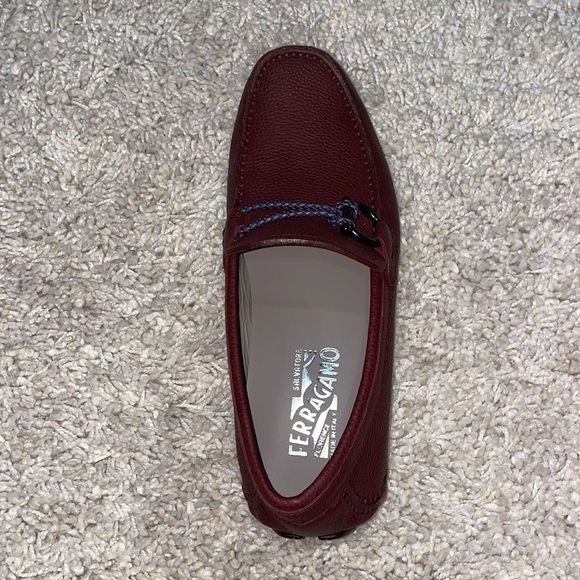 Salvatore Ferragamo Driver with Gancini Ornament. Worn once. Color: Burgundy. - Picture 6 of 8